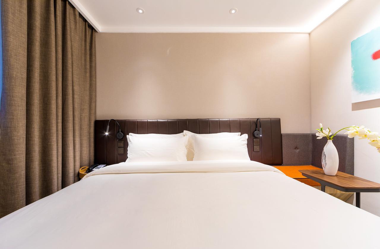 Hanting Hotel Shanghai North Bund Hailun Road Exteriör bild