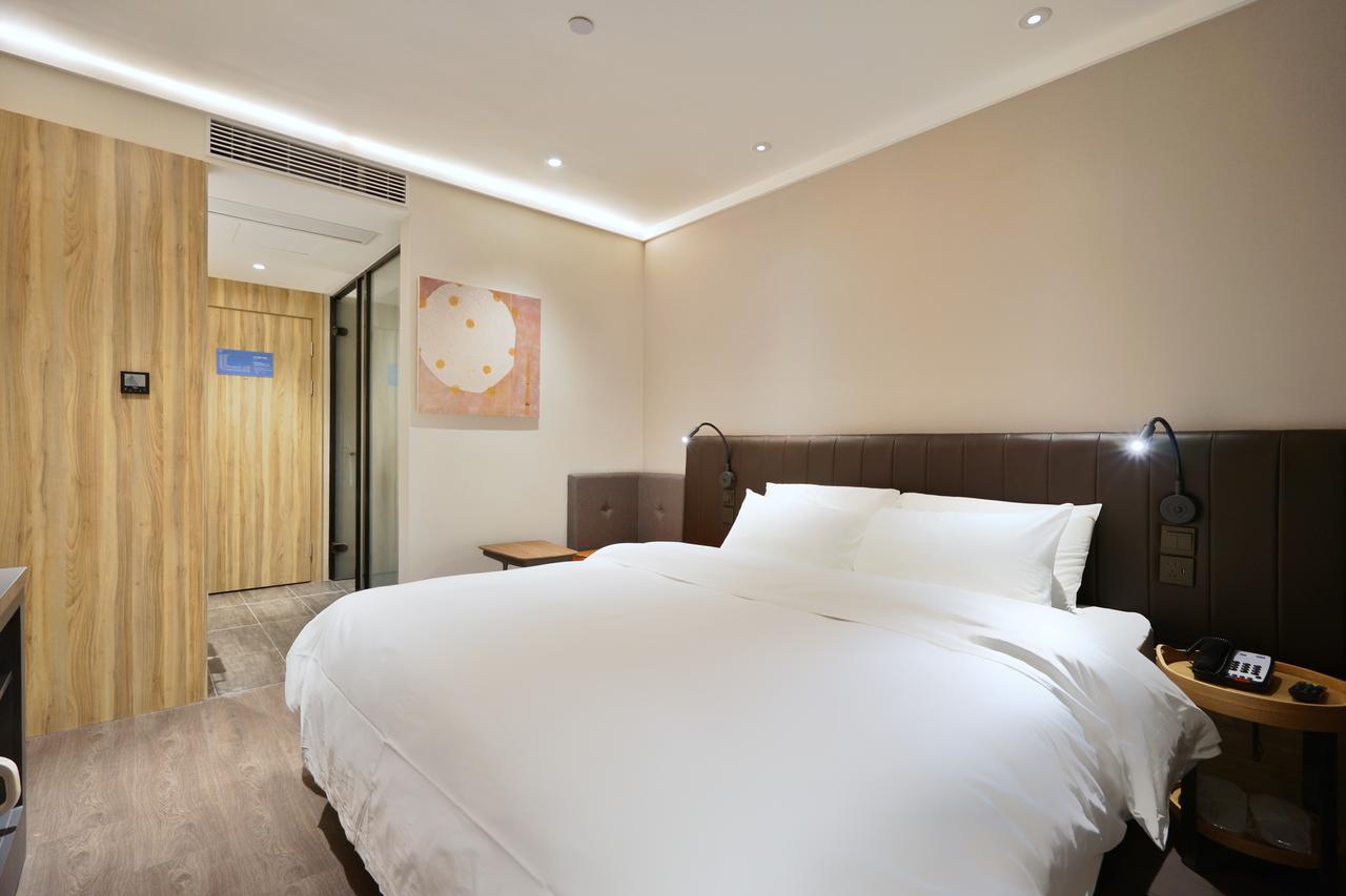 Hanting Hotel Shanghai North Bund Hailun Road Exteriör bild